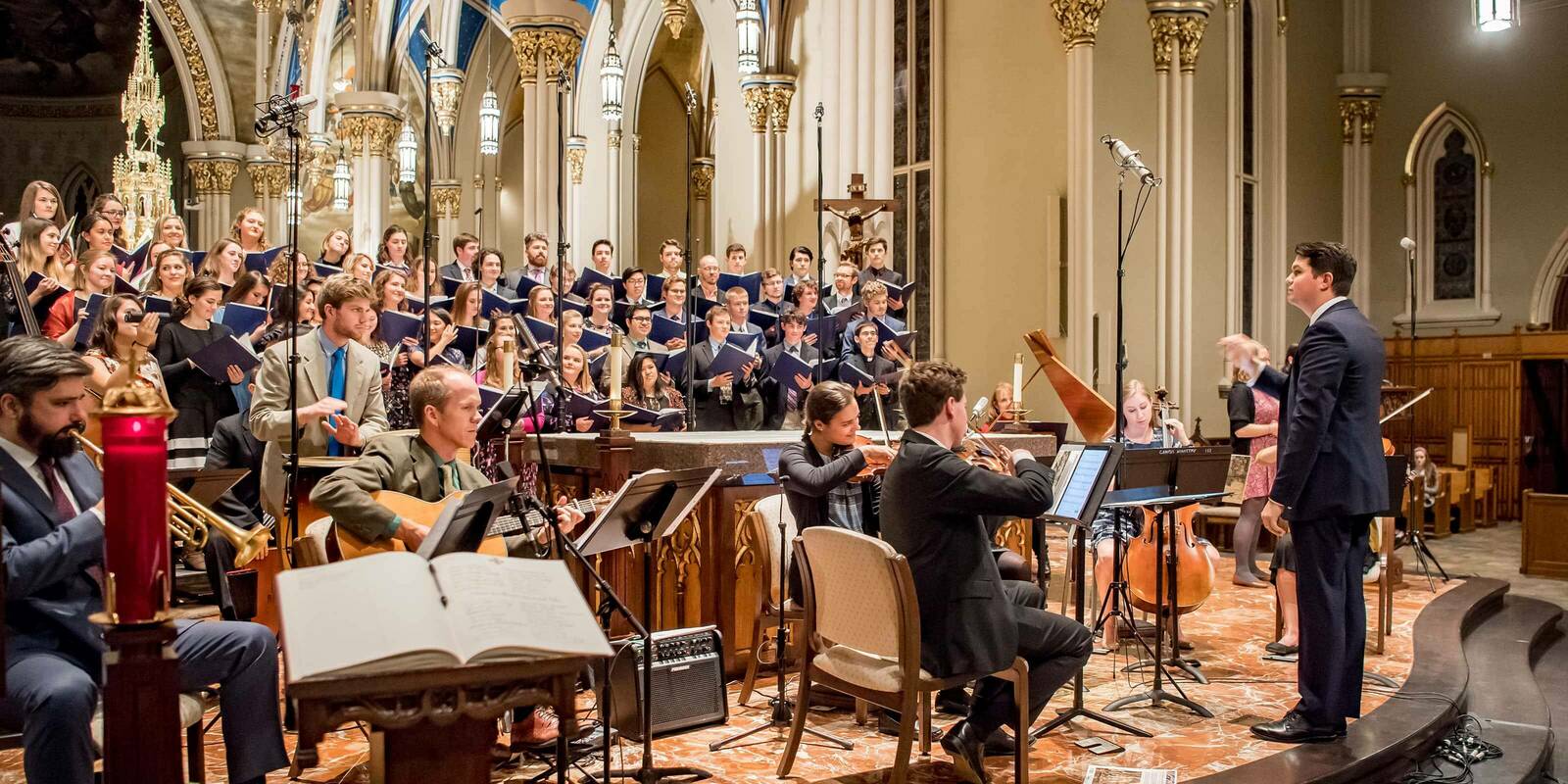hdr choir in basilica 1600